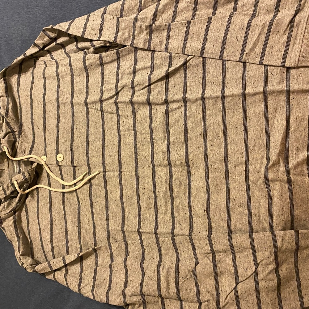 Old Navy pullover